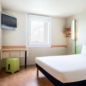 Chambre Triple de Base